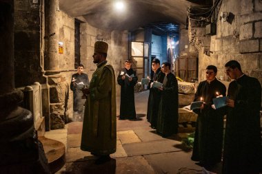 Tel Aviv, İsrail, 23 Şubat 2026 modern şehir silueti ve şehir mimarisi geniş bir bakış açısı. Şehir manzarası, Tel Aviv 'de güneşli bir günde Akdeniz metropolünün hızlı gelişimi ve Hitech atmosferini gösteriyor..