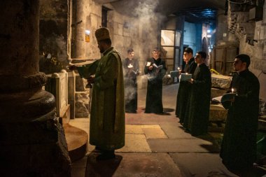 Tel Aviv, İsrail, 23 Şubat 2026 modern şehir silueti ve şehir mimarisi geniş bir bakış açısı. Şehir manzarası, Tel Aviv 'de güneşli bir günde Akdeniz metropolünün hızlı gelişimi ve Hitech atmosferini gösteriyor..