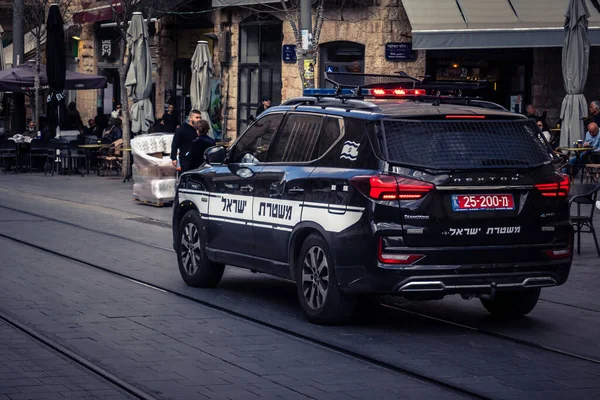 Tel Aviv, İsrail, 23 Şubat 2026 modern şehir silueti ve şehir mimarisi geniş bir bakış açısı. Şehir manzarası, Tel Aviv 'de güneşli bir günde Akdeniz metropolünün hızlı gelişimi ve Hitech atmosferini gösteriyor..