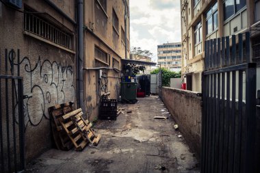 Tel Aviv, İsrail - 25 Şubat 2026: Tel Aviv 'deki kentsel çevre ve sokakların detaylı bir görüntüsü. Sahne, bu modern Akdeniz Hitech şehir merkezinin günlük yaşamını, mimarisini ve çeşitli atmosferini yansıtıyor..