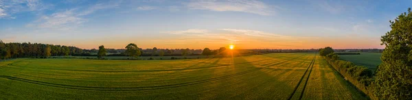 Panorama Luchtfoto Van Het Prachtige Landschap Gecultiveerde Velden Tegen Blauwe — Stockfoto