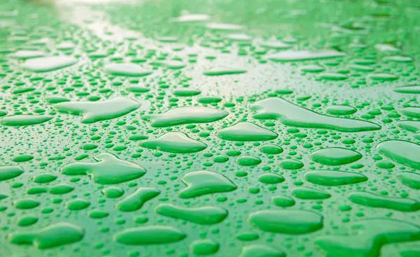 The surface of the drops of rain — Stock Photo, Image