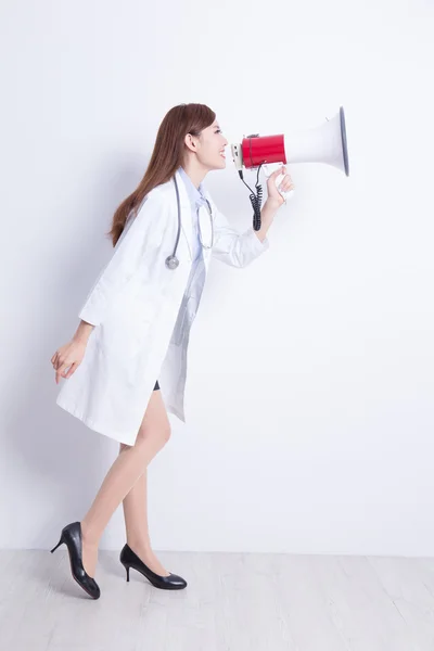 Doctor using speaker — Stock Photo, Image