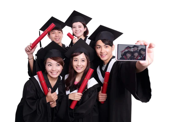 Studenti felici scattare foto — Foto Stock