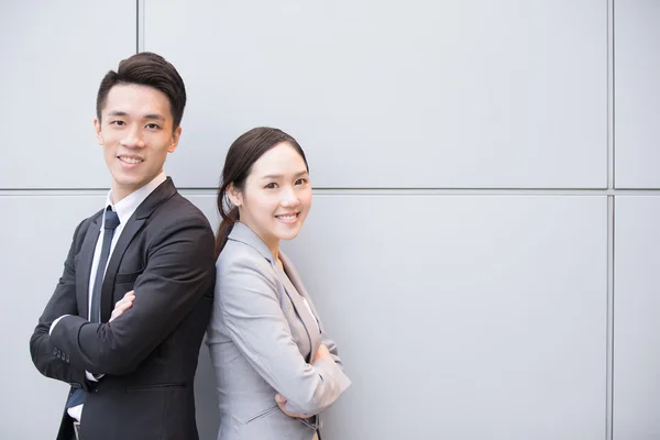 Business  team smiling in the office — Stock Photo, Image
