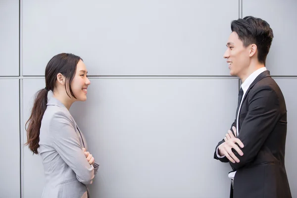 Pertemuan orang bisnis di kantor — Stok Foto