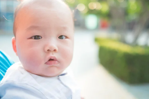 Bonito bebê asiático — Fotografia de Stock