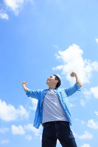 Man looking to a sky — Stock Photo, Image