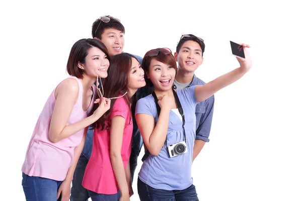 Adolescentes felizes tomando selfie — Fotografia de Stock