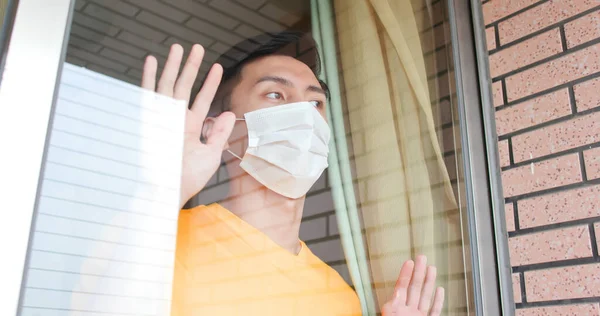 Aziatische Jongeman Dragen Gezichtsmasker Verblijf Isolatie Thuis Voor Zelfquarantaine Als — Stockfoto