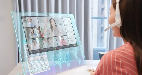 Zpět Pohled Blízké Budoucnosti Asijské Podnikatelek Připojit Line Video Setkání — Stock fotografie