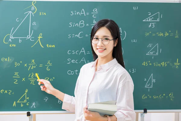 Asian Senior High School Female Teacher Teaching Online Webcam Classroom — Stock Photo, Image