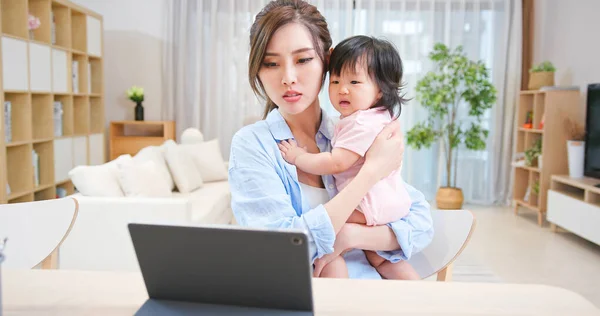 Telemedicine Concept Asian Young Woman Has Video Chat Talking Her — Stock Photo, Image