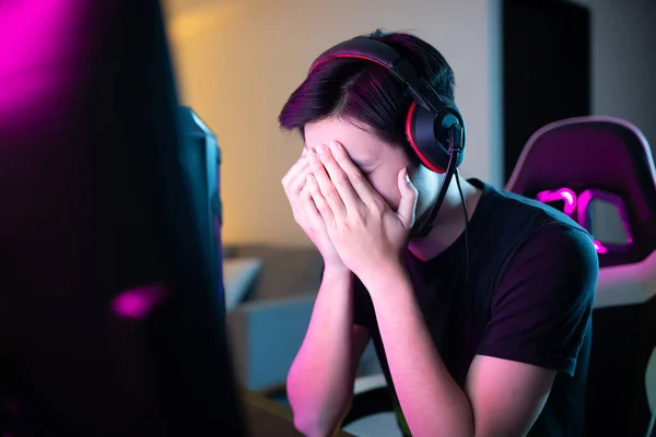 Young Asian Gamer Lose Online Video Game Feel Depress — Stock Photo, Image