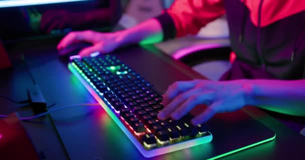 Myš Esport RGB a klávesnice — Stock video