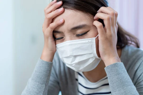 Asiatique Femme Patient Fièvre Dans Chambre Maison — Photo