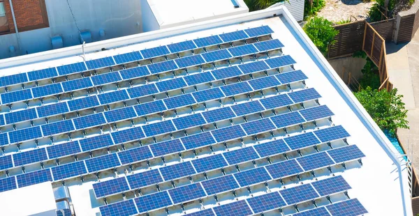 Vista Superior Del Panel Solar Techo Ubicación Okinawa Japón Imágenes de stock libres de derechos