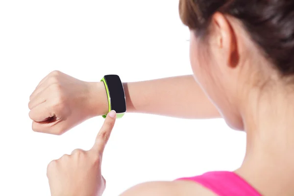 健康运动女人穿着智能手表 — 图库照片
