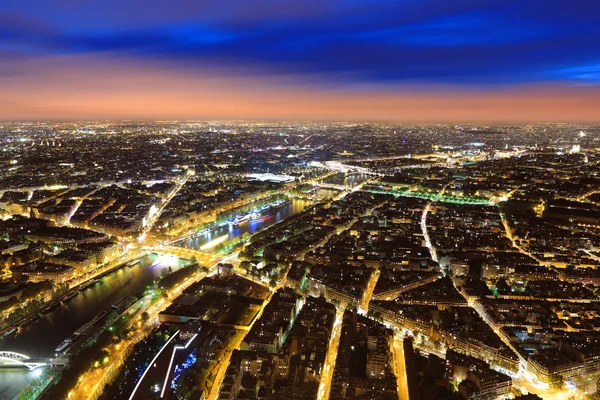 Vista aérea nocturna de París — Foto de Stock