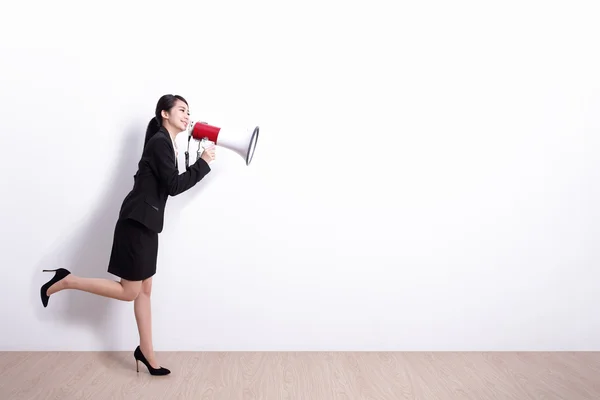 Mujer de negocios gritando — Foto de Stock