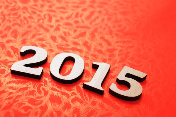 Текст 2015 года, красные конверты — стоковое фото