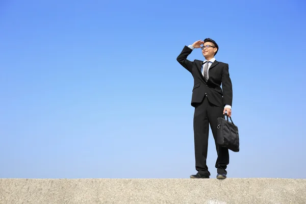 Hombre de negocios mirando hacia otro lado — Foto de Stock