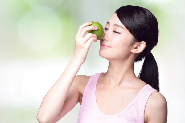 Girl holding lemon — Stock Photo, Image