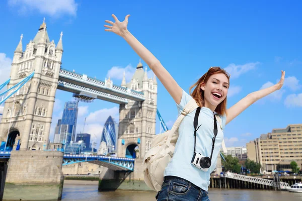 Mujer feliz posando —  Fotos de Stock