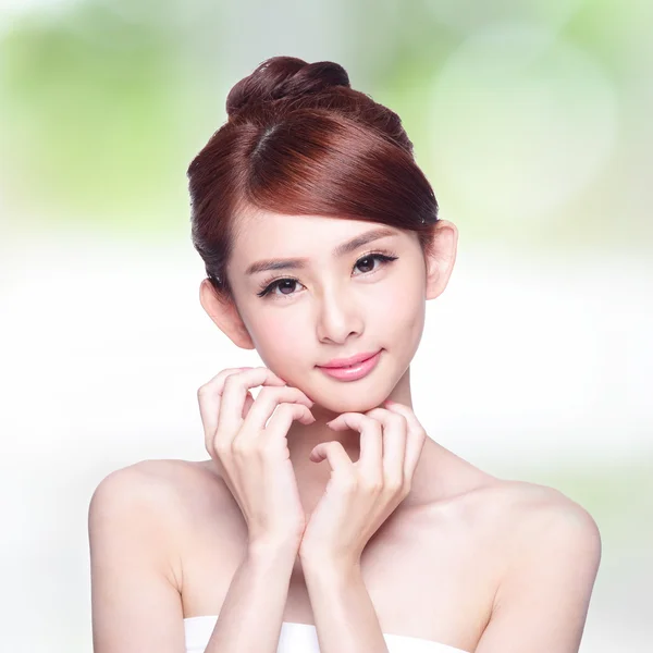 Asian beauty smiling — Stock Photo, Image