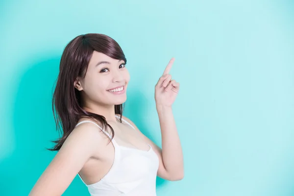 Young woman showing  something — Stock Photo, Image