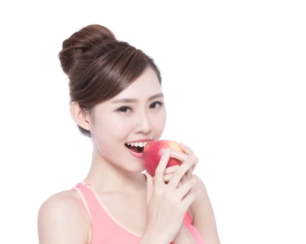Happy hälsa kvinna visar apple — Stockfoto