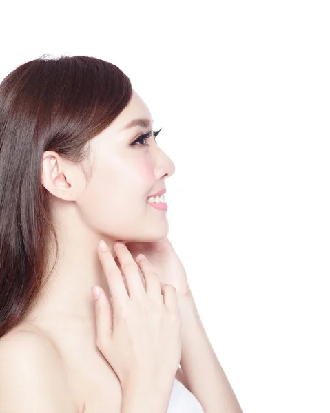 Mujer de belleza con sonrisa encantadora — Foto de Stock