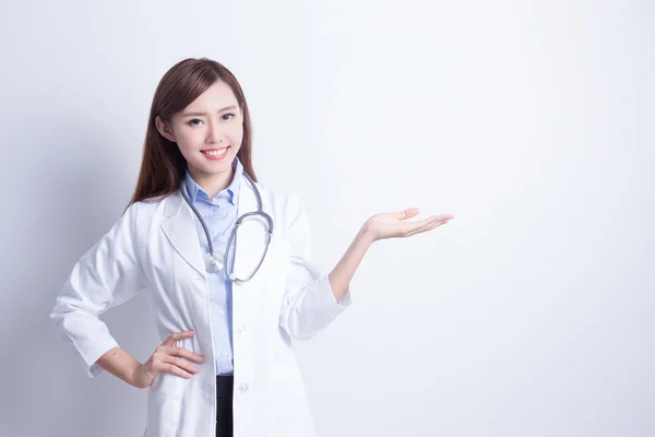 Glimlach vrouw arts — Stockfoto