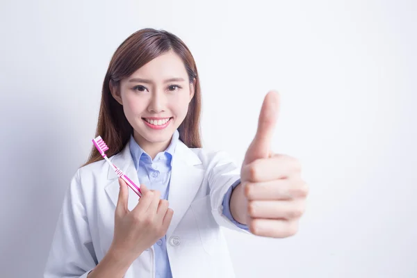 Dentista insegnamento come lavarsi i denti — Foto Stock