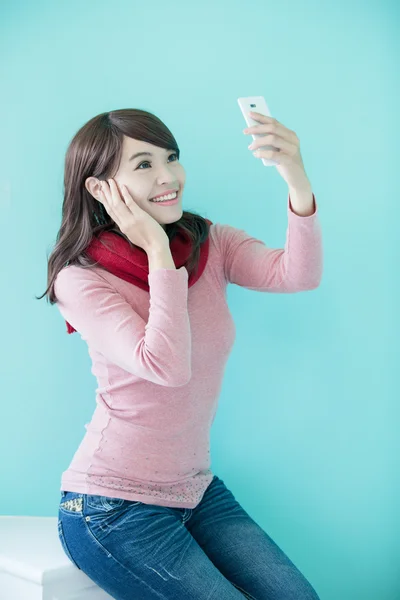 Woman taking self photo — Stock Photo, Image