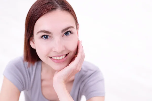 Feliz joven hermosa mujer — Foto de Stock