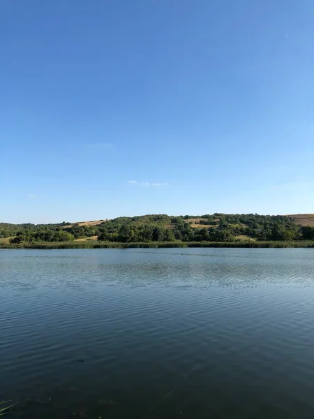 Paisaje Del Lago Con Cielo Campo Con Árbol — Foto de Stock