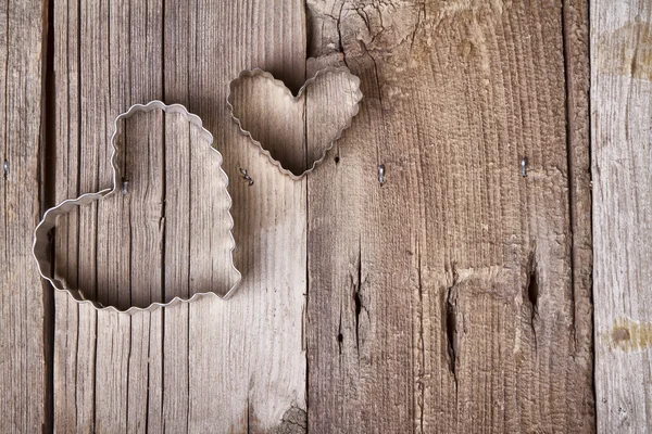 Kovové srdce tvarované cookie fréza — Stock fotografie