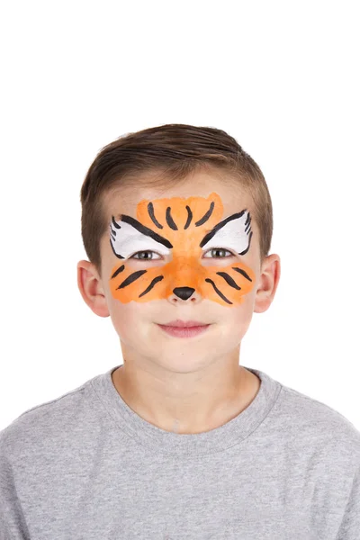 Νεαρό αγόρι φορώντας τίγρη Καρναβάλι χρώμα προσώπου — Φωτογραφία Αρχείου