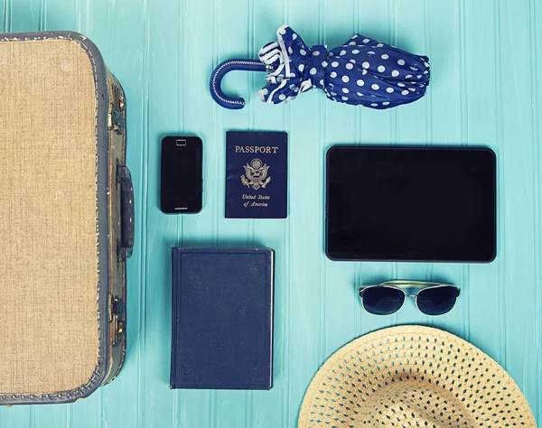 Collection of vacation travel items — Stock Photo, Image