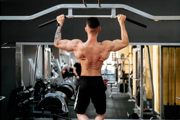 Muscular Built Shirtless Athlete Working Out Gym Healthy Lifestyle Fitness — Stock Photo, Image