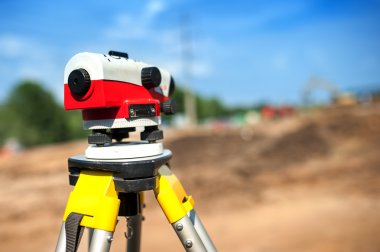 ölçüm sistemi veya mühendislik donanımları ölçme teodolit Close-Up