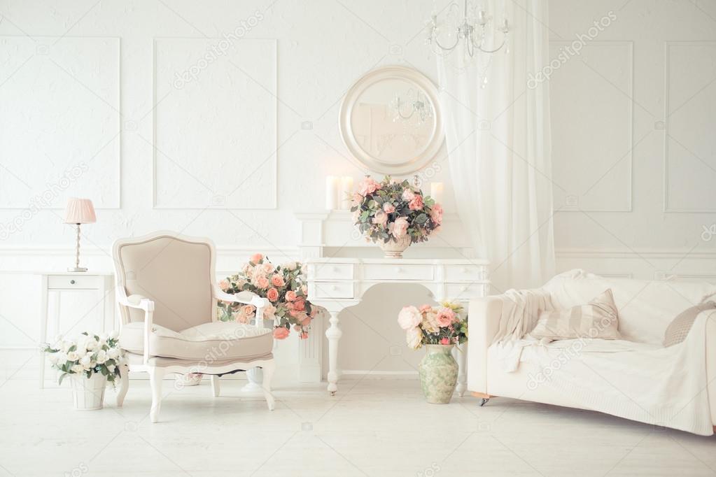 luxe schone heldere witte interieur — Stockfoto © nokia_alexnet ... luxe schone heldere witte interieur — Stockfoto © nokia_alexnet ...