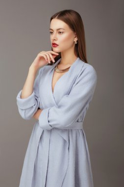 Portre genç bayan..