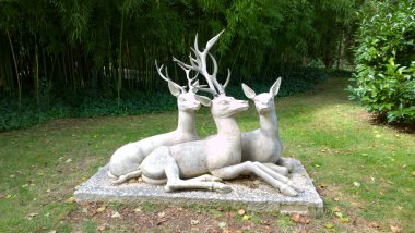 Geyik heykel Joan Maragall Gardens Barcelona, İspanya