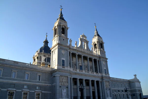 Cathedral in Madrid, Spain (Catedral de la Almudena) — 图库照片
