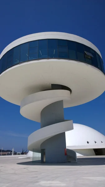 Detalhes do edifício Niemeyer Center, em Aviles, Espanha — Fotografia de Stock