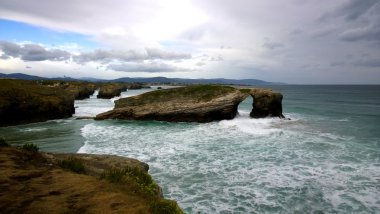 Ribadeo, İspanya bulunan Galiçya - katedrallerin Beach