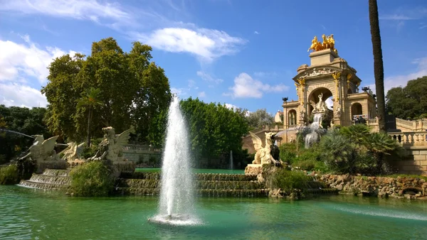 Fontanna w parc de la ciutadella, w barcelona, Hiszpania — Zdjęcie stockowe