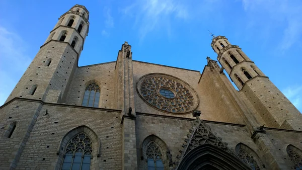 Церковь Santa Maria del Mar в Барселоне — стоковое фото